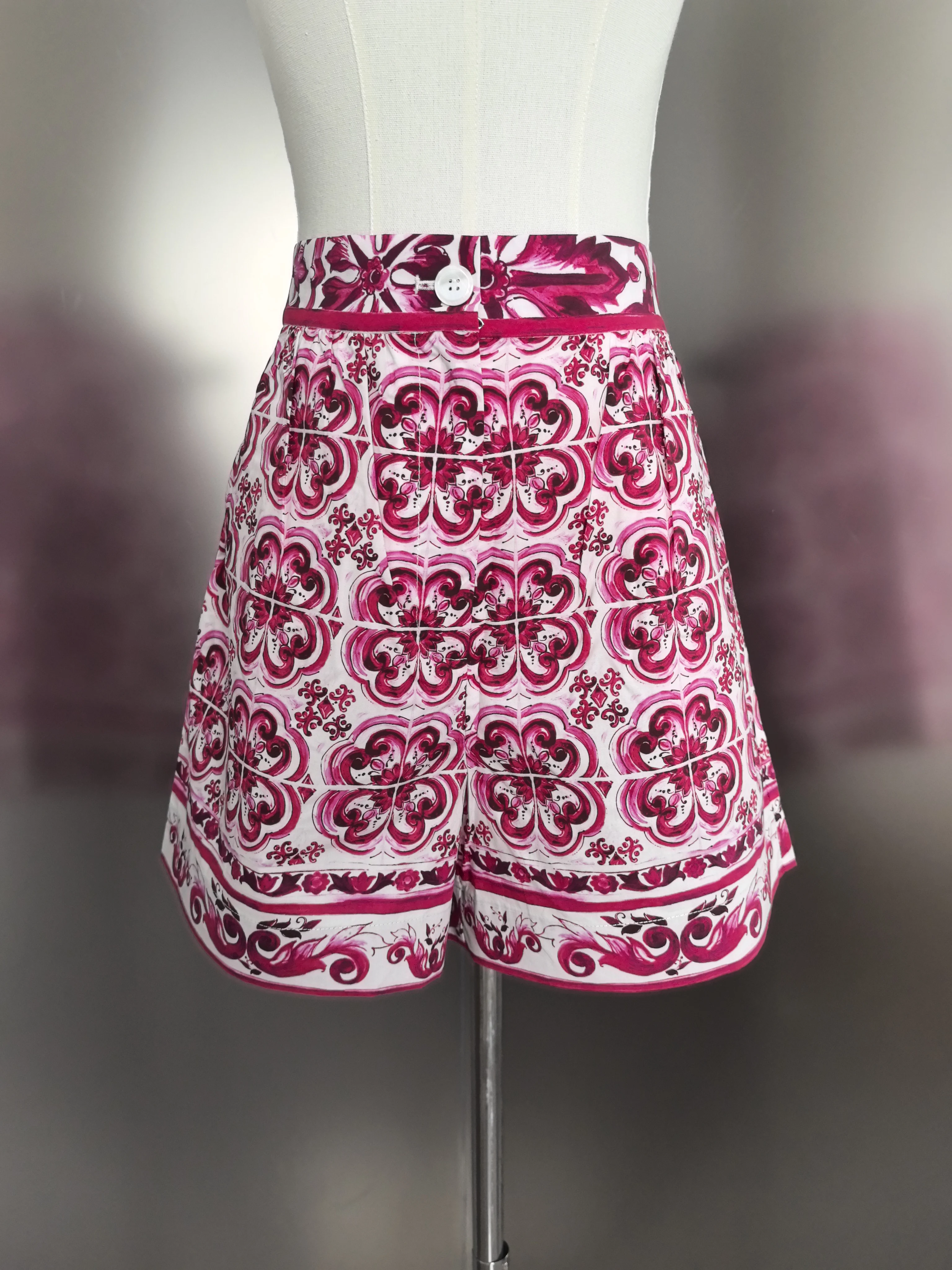 Шорты из 100% хлопка 2024 женские повседневные модные шорты шафранового фарфора в