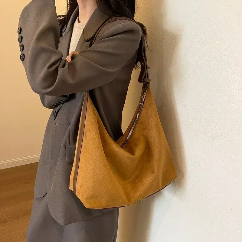 Повседневные сумочки через плечо из нейлона и искусственной кожи на молнии