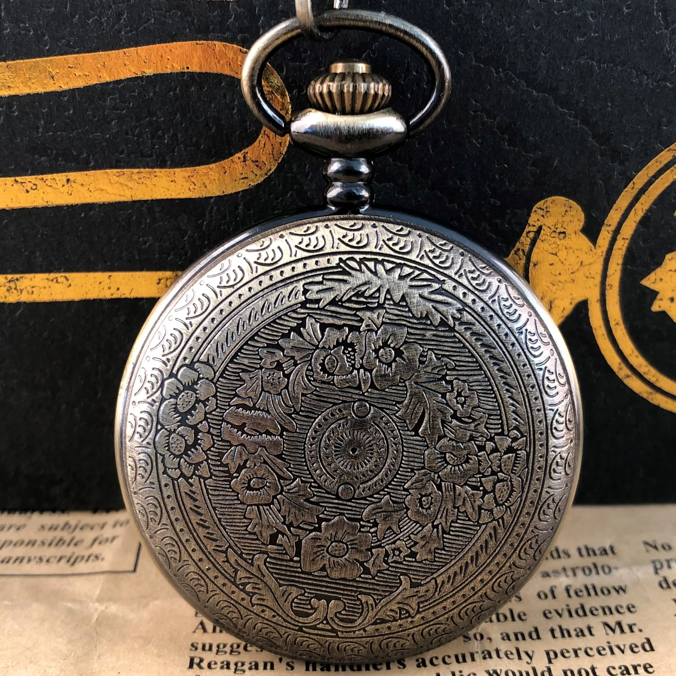 Рисунок 5 - Классические кварцевые карманные часы