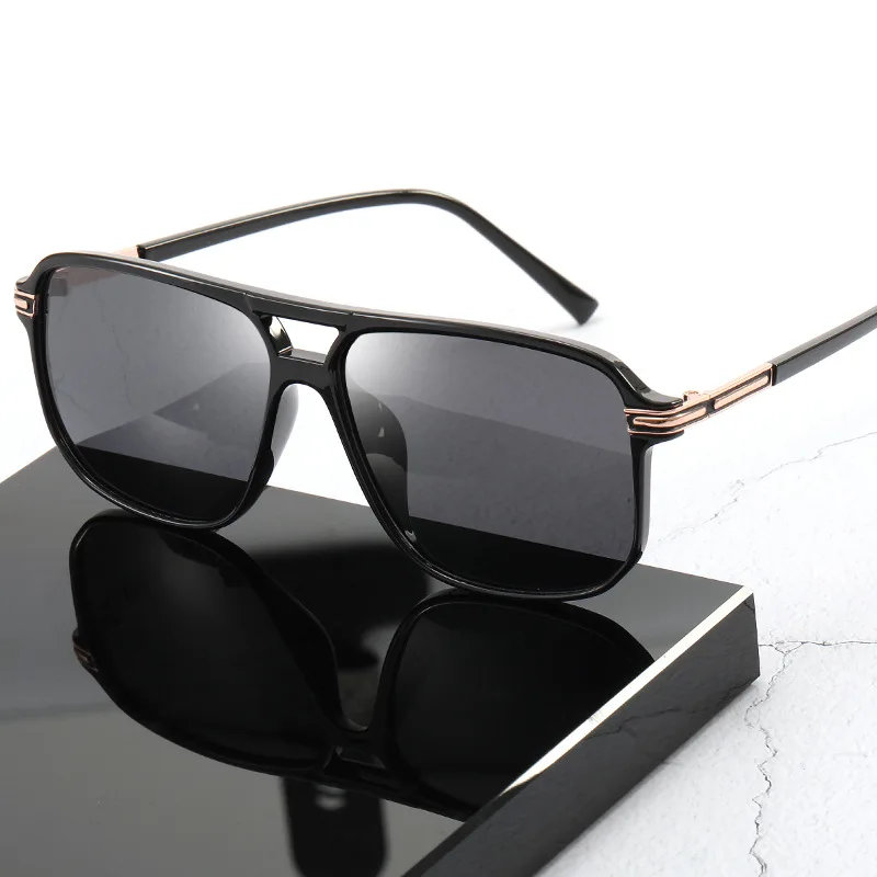 

2022 New Retro Large Frame Sunglasses Anti-ultraviolet Polarizer Glasses Men and Women The Same Fashion Trend Sunglasses