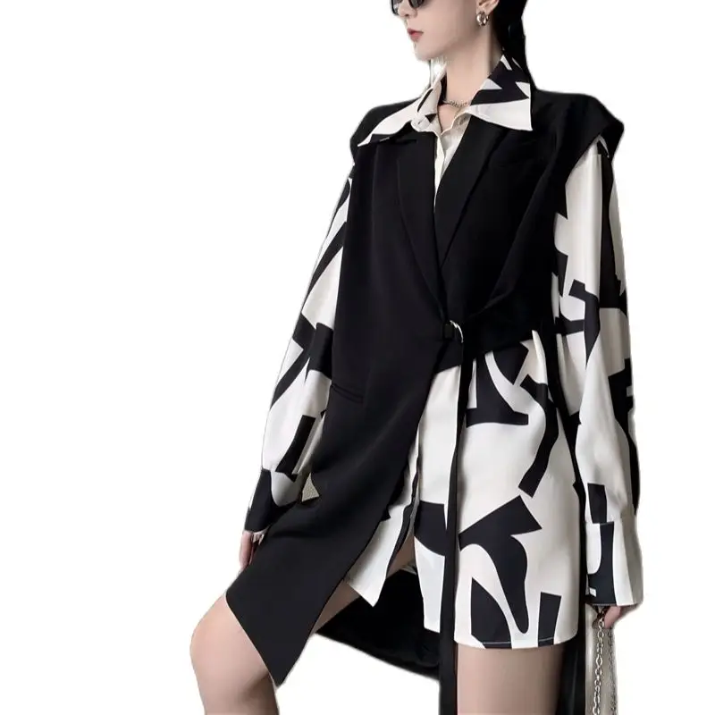 

Vintage Fashion Women Blouse with Vest Black White Ctrast Color Long Sleeves Irregular Cut Printed Blouse