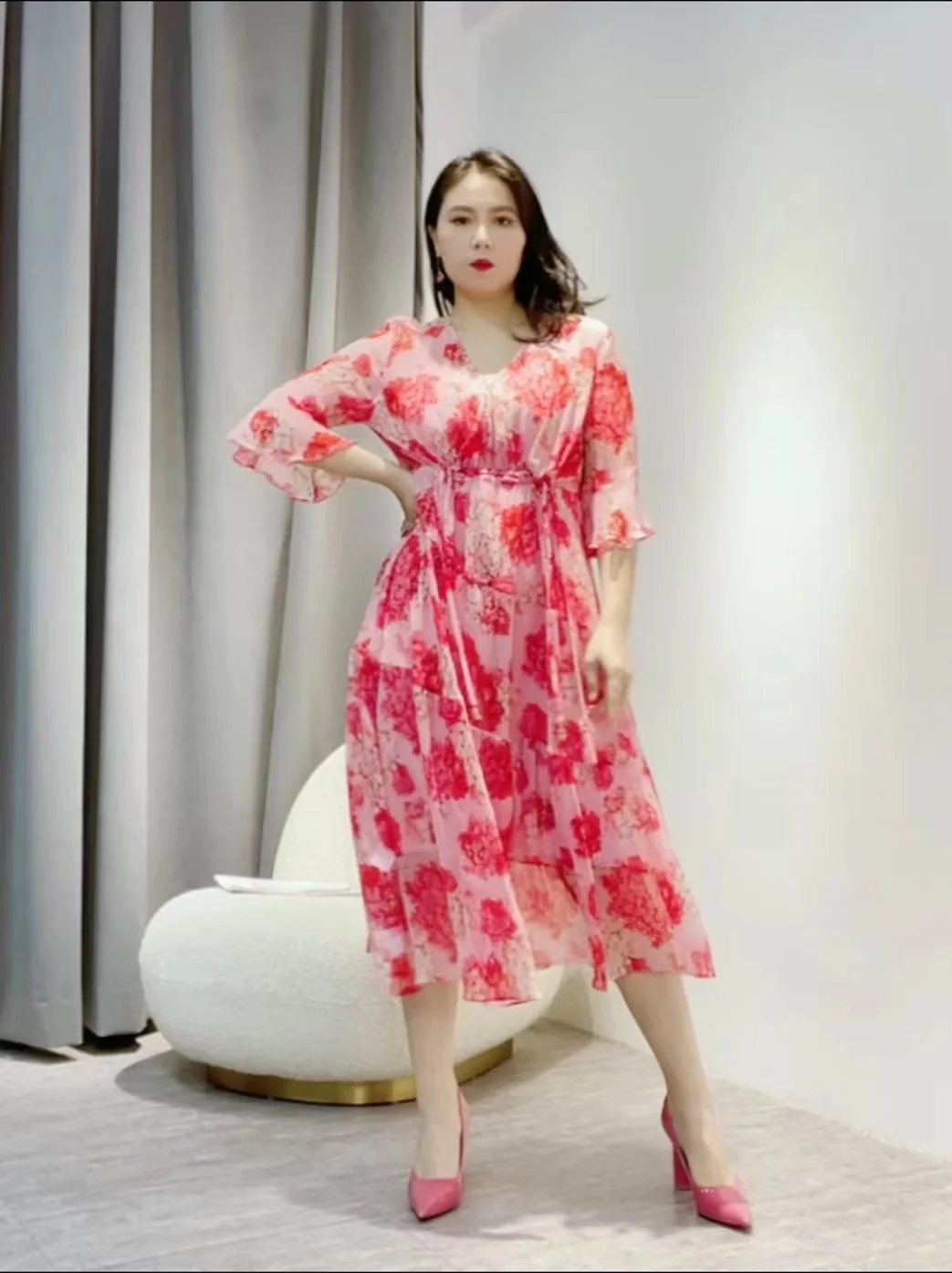 

Feminine Floral Print Drawstring Silk Dress