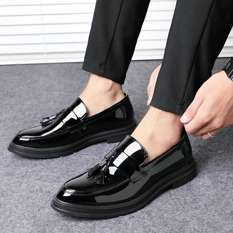 

Tassel Men's Leather Slip on Shoes Business Man Flat Classic Men Dress Shoes Leather Italian Formal Oxford Shoes Black Loafers