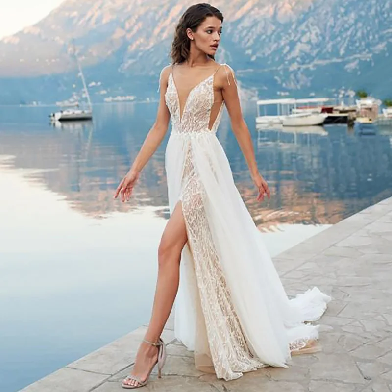 Beach Boho Backless Wedding Dresses 2023 Spaghetti Straps Lace Wedding Gowns Side Split V Neck Bride Dress Vestido De Novia