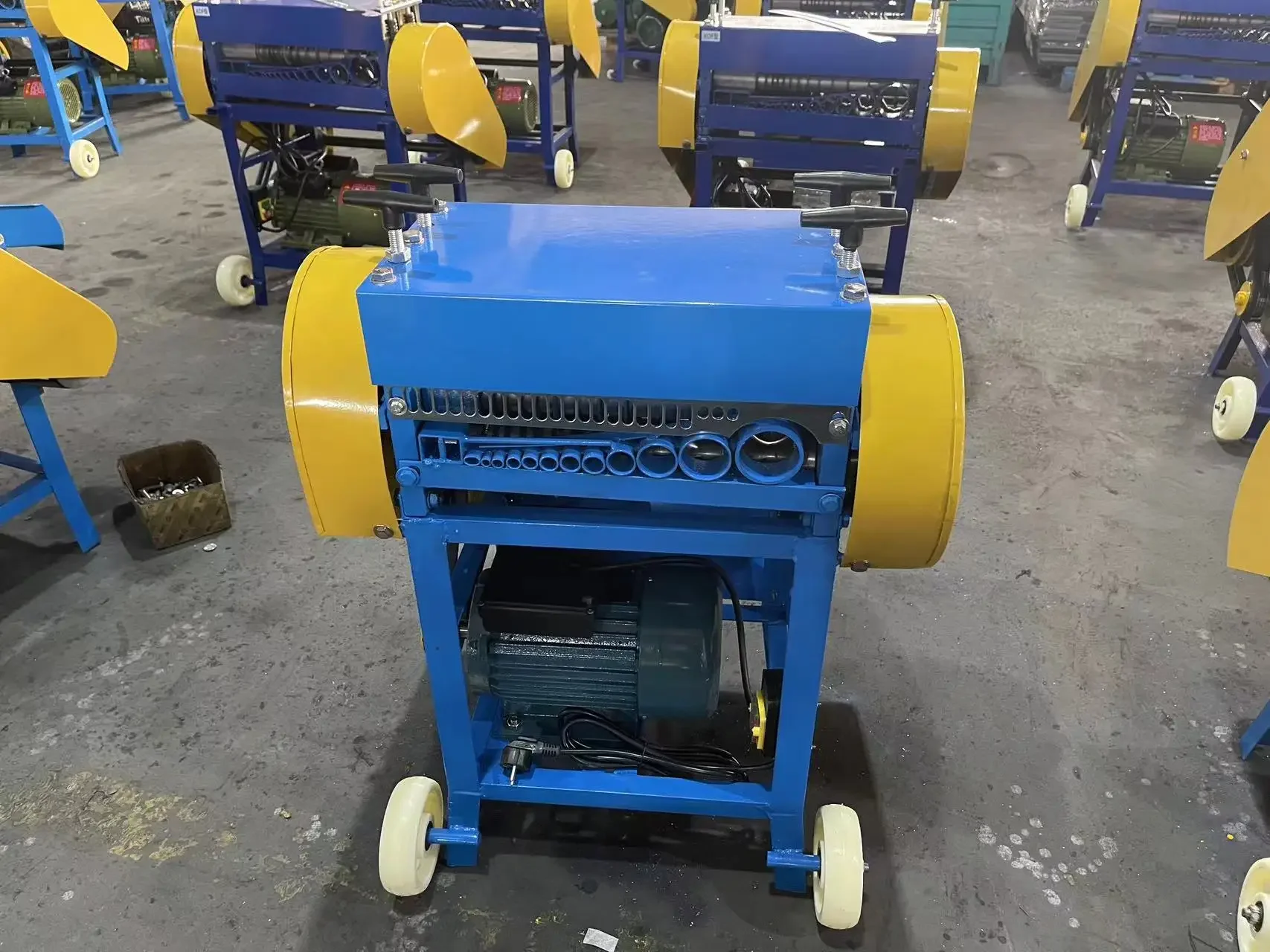 Машина для зачистки медной проволоки машина проводов с электроприводом