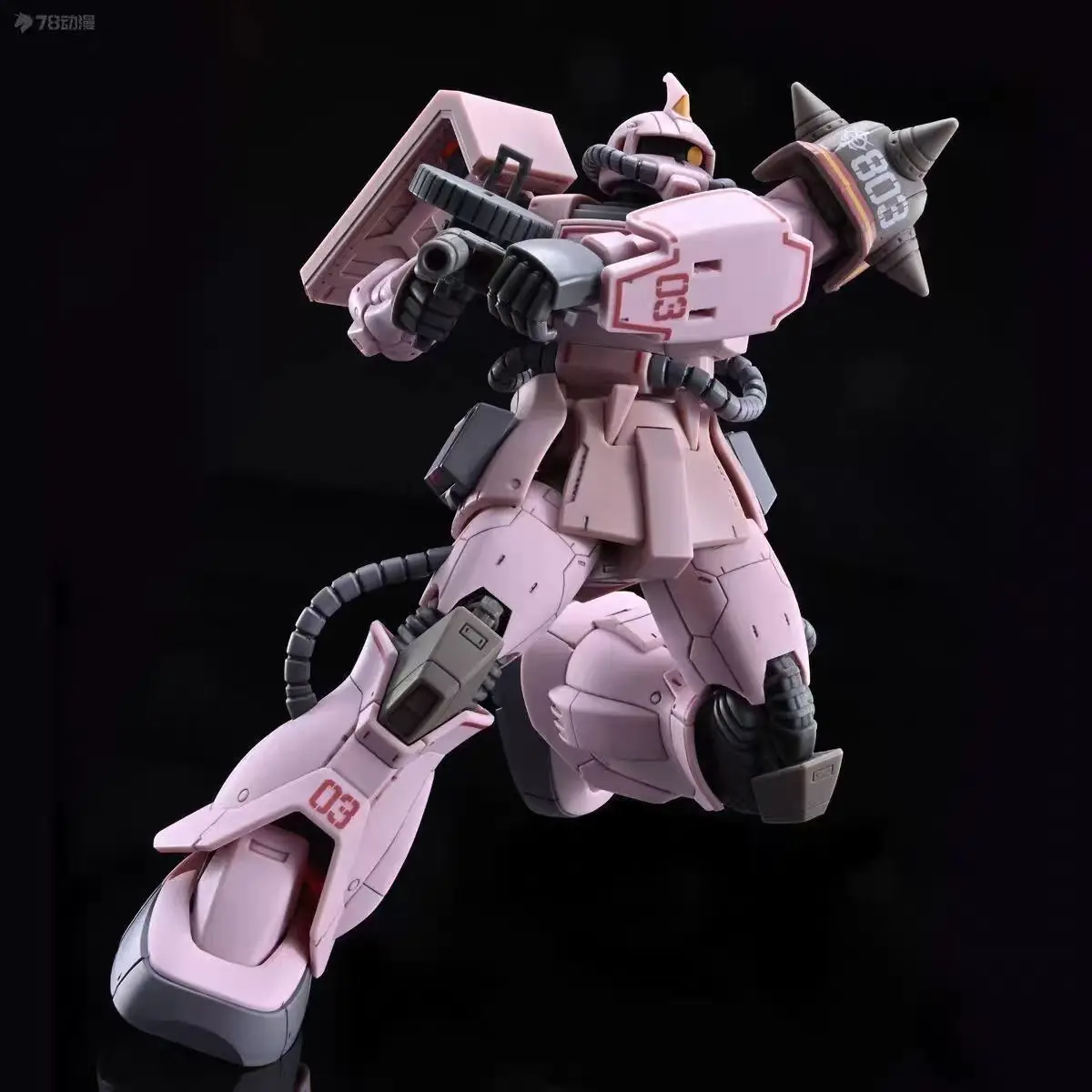 Фото Бандай PB HG 1/144 MS-06D Заку Дисерт Тип Розовая Пантера Форс, фигурка персонажа из аниме, мобильный костюм Гандам, игрушки для мальчиков. №4