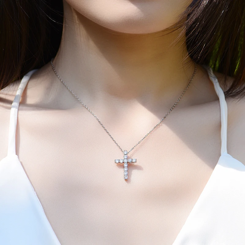 

45 cm Full Moissanite Cross Pendant Necklace Original 925 Sterling Sliver Chain Plated 18k White Gold Fine Necklace for Women