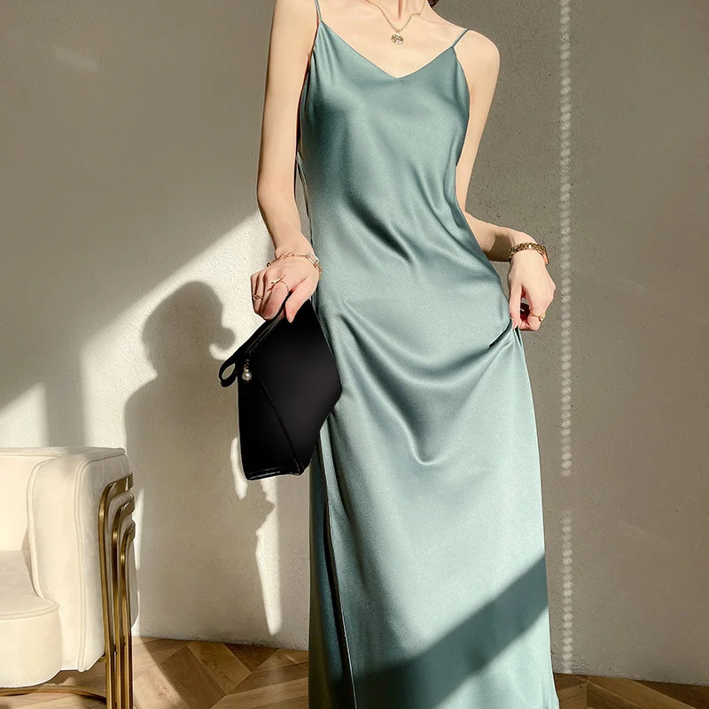 

Satin Silky V-Neck Temperament Female Summer Beautiful Silk Suspender Dress 2023 New Long Skirt Is Thin