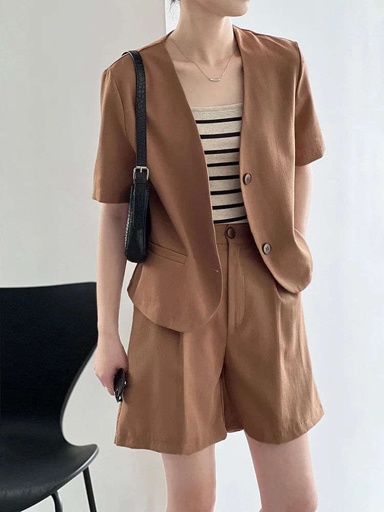 

Повседневный короткий комплект Jyate из двух предметов, женские костюмы, топы и свободные шорты с высокой талией, модный свободный комплект из 2 предметов