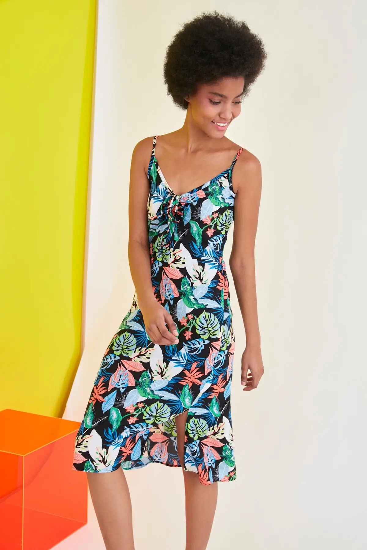 

Trendyol Halter Dress TWOSS21EL1448