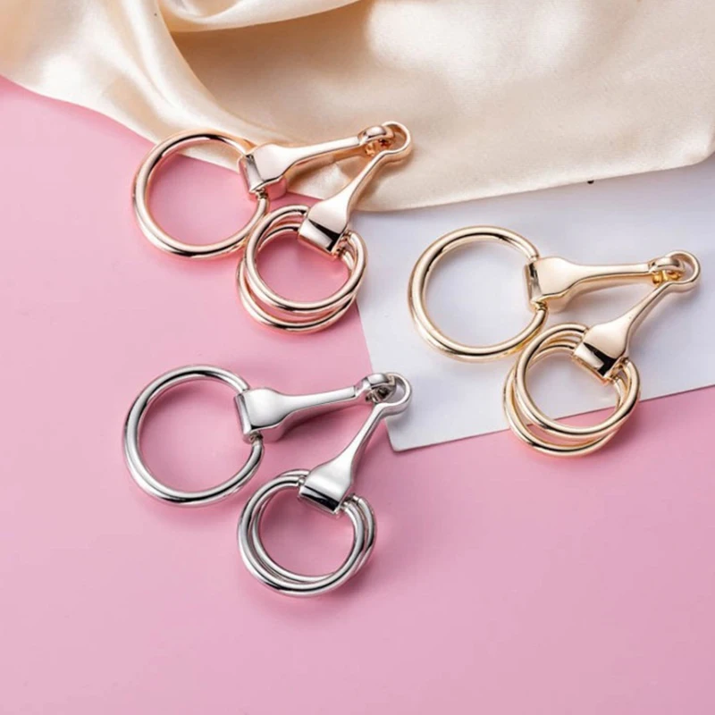 

Hot Sale Women Shawl Ring Clip Scarves Fastener Crystal Silk Scarf Buckle Brooch Wedding Fashion Jewelry Female Classic Gift