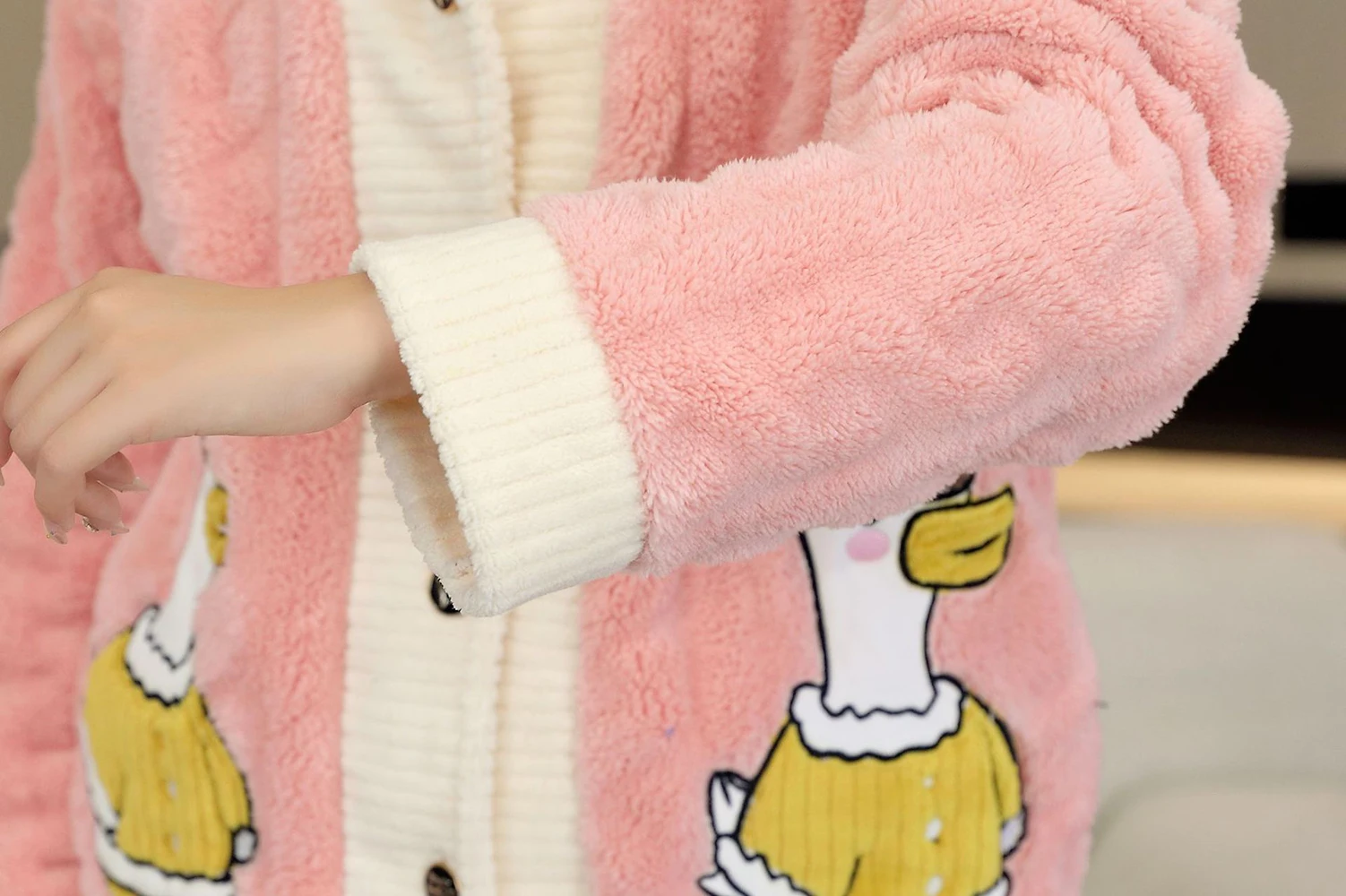 Winter Warm Flannel Women Pyjamas Thick Velvet  2PCS Long Sleeve Cartoon Sleepwear Coral Fleece Pajamas Set Girl Nightwear