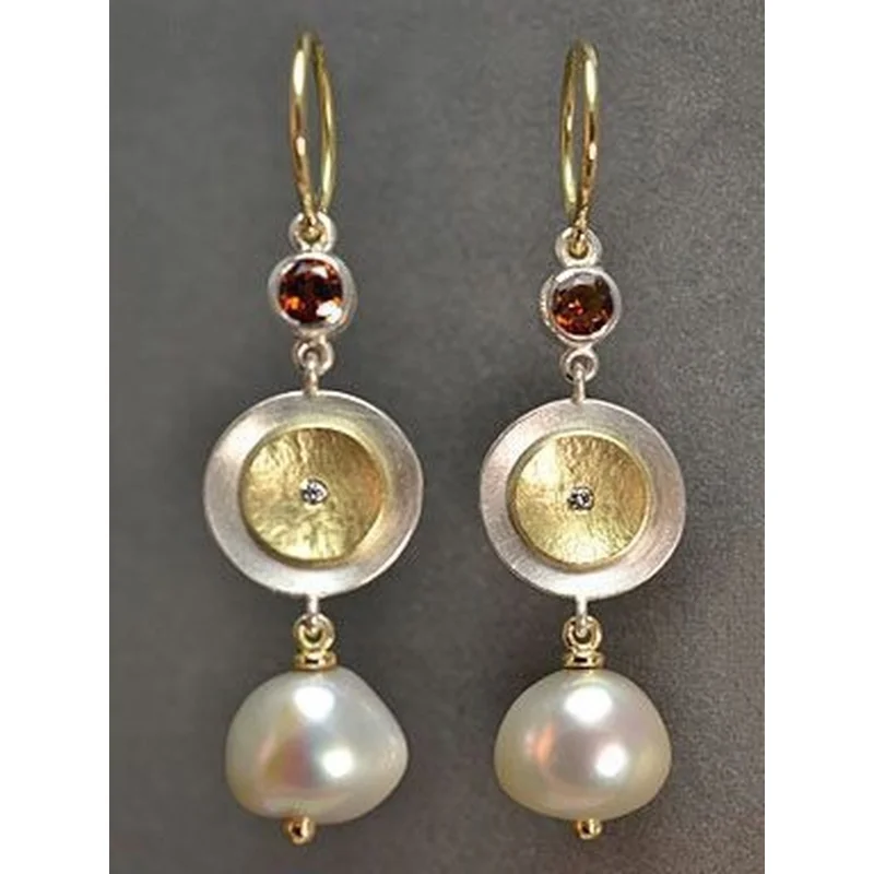

Vintage Hot Selling Plated Metal Inlaid Imitation Pearl Women's Fashion Earrings PartyWeddingVersatileEarringsJewelryAccessories