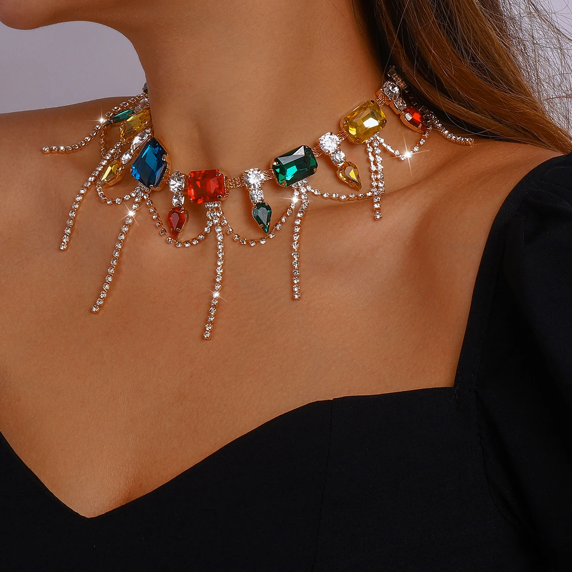 

Temperament Colored Rhinestone Tassel Choker Necklace for Woman Party