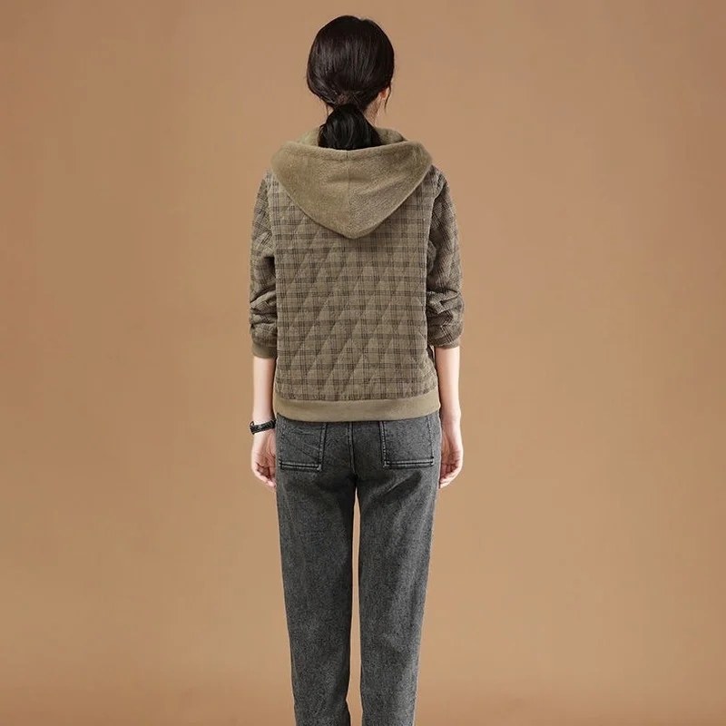 New Winter 2023 Retro Plus Velvet Clothes Short Coats Women Plaid Loose Lambswool Cotton-padded Corduroy Jackets Female Outwear