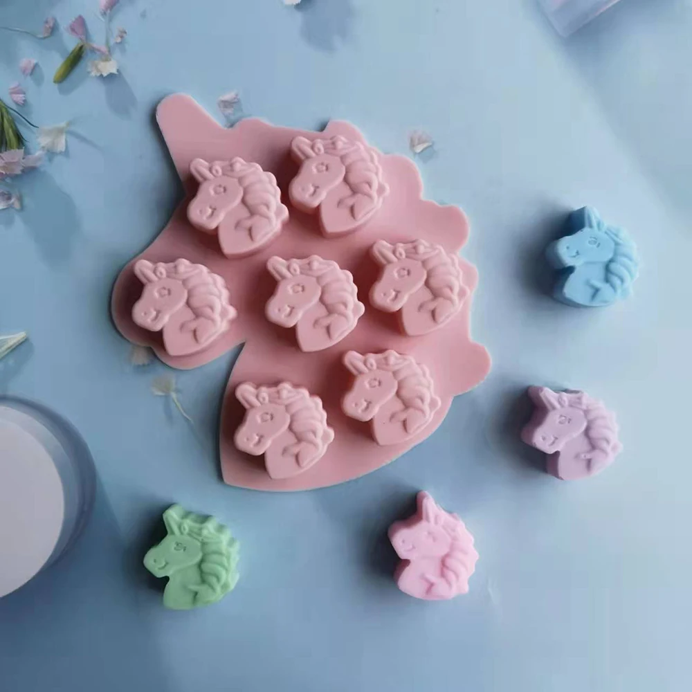 

Силиконовая форма в виде единорога с 7 отверстиями, детская форма «сделай сам» для пищевых добавок, конфет, украшения торта, аксессуары, форм...