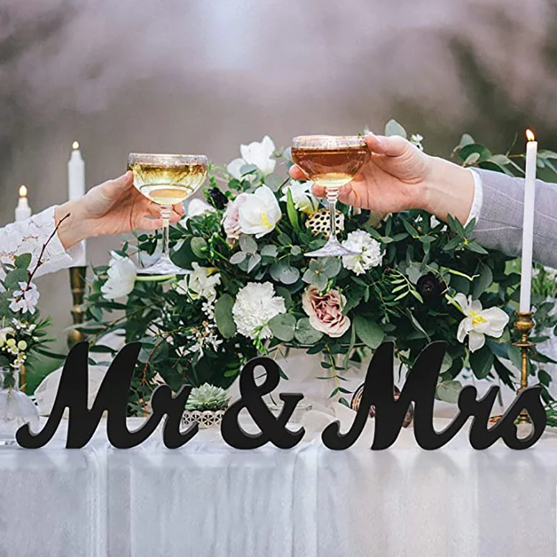 

Set of Wedding Wooden Rose Gold Ornaments Ornaments MR&MRS Bright Gold Wedding Valentine's Day DIY Decorative Wooden Crafts