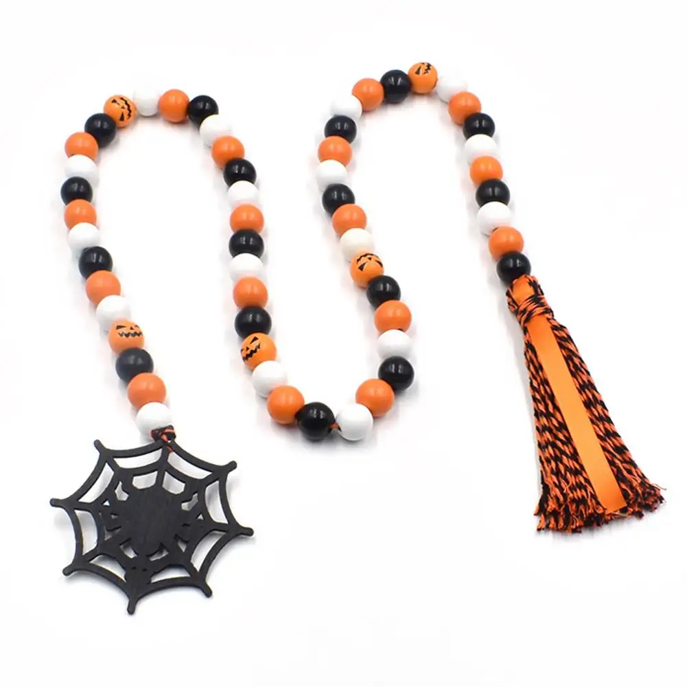 Рисунок 6 - Деревянная гирлянда из бусин в деревенском стиле