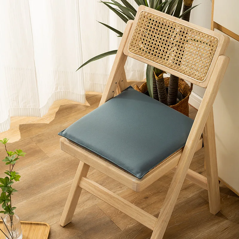 

Подушка для стула из искусственной кожи 40 см