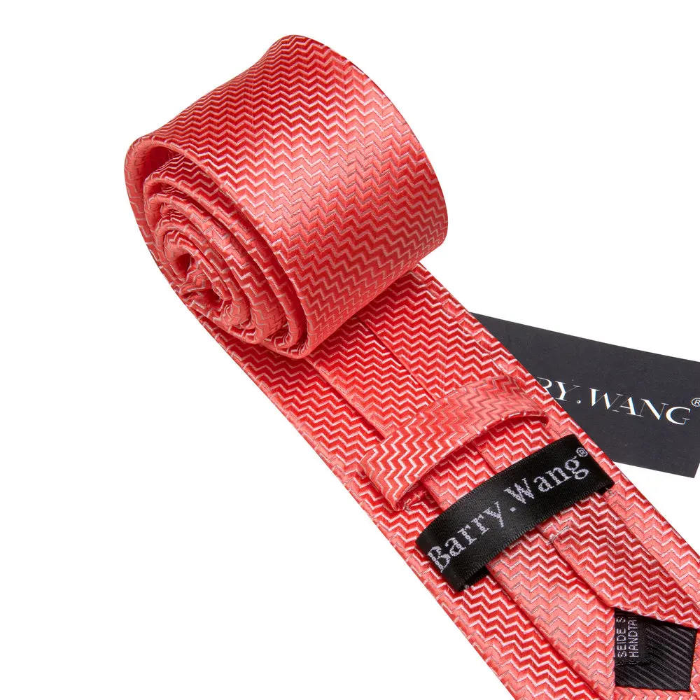 Рисунок 5 - Дизайнерский Красный мужской галстук