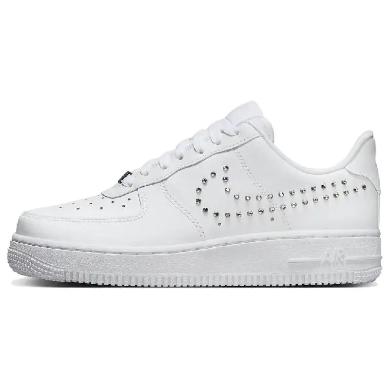 Женские кроссовки Nike Air Force 1 ✇ 'Studded Swoosh' FQ8887-100