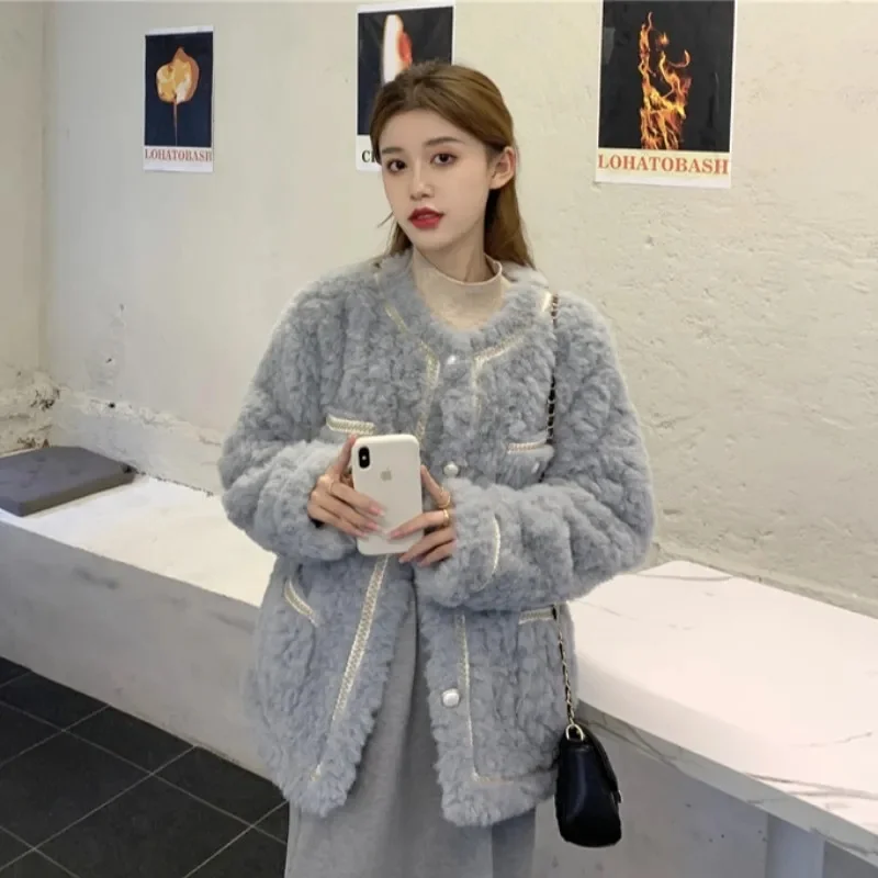 White Winter Jacket 2023 New French Imitation Rabbit Plush Coat Female Korean Fashion Retro Faux Fur Coat Ladies Cardigan Blue