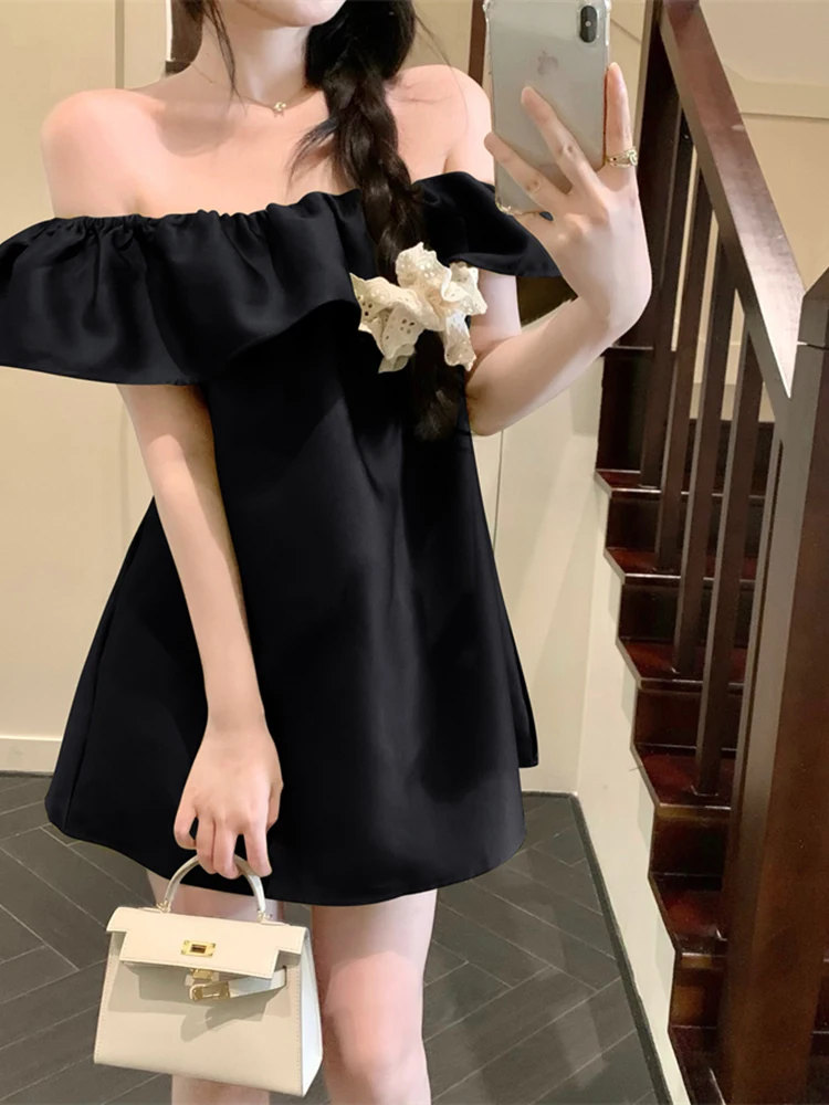 Блузка женская летняя с оборками и воротником-лодочкой 2024