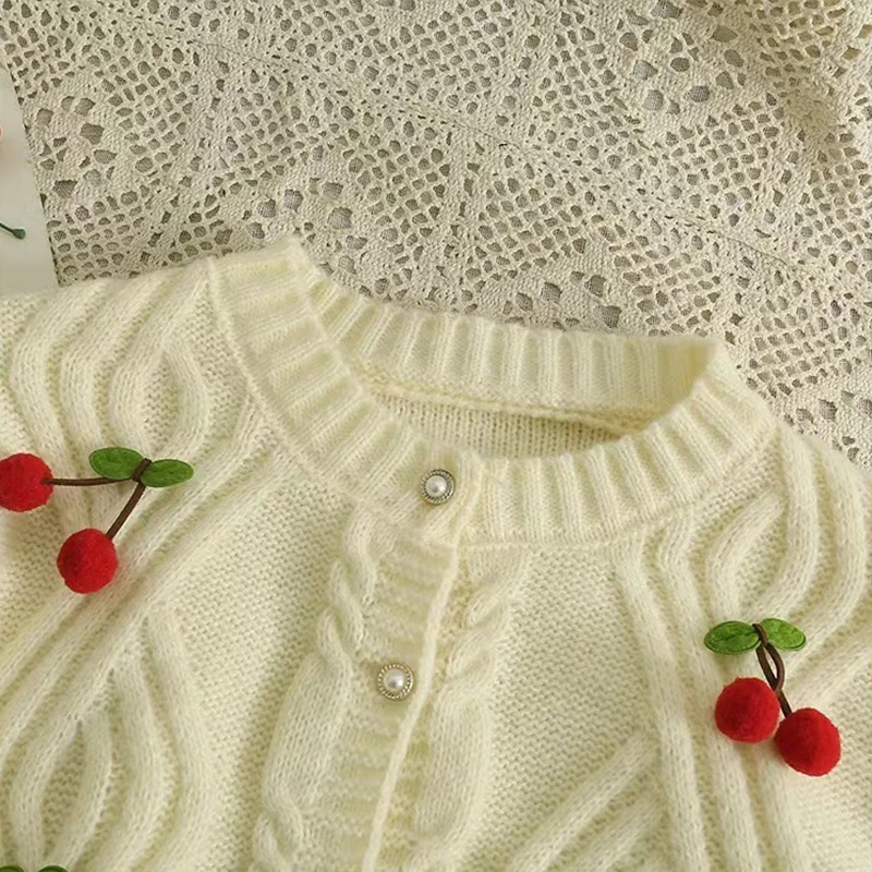 Трикотажный кардиган с длинным рукавом и воротником-стойкой