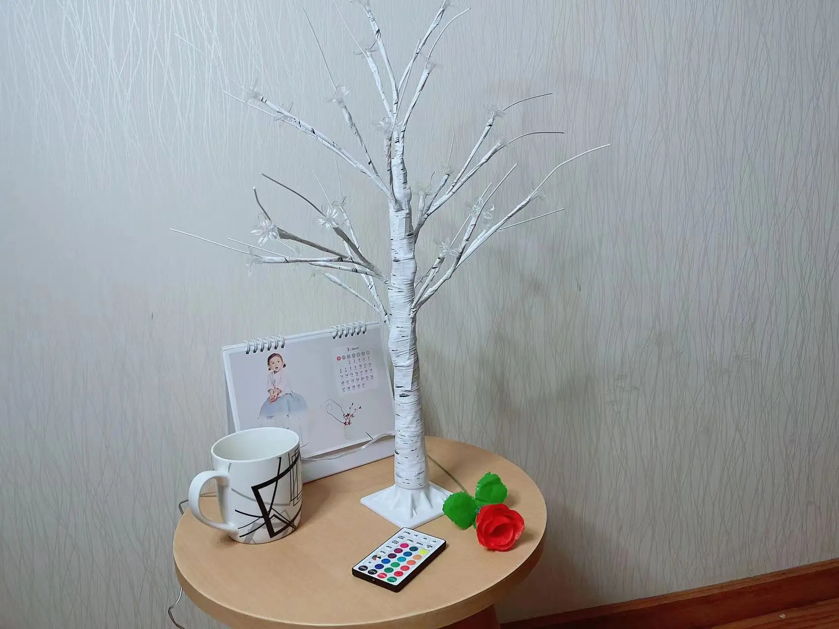 

Цветная синхронная Светодиодная лампа в виде дерева, лампа в виде березы, декоративная настольная лампа с дистанционным управлением