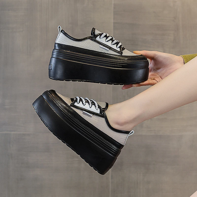 Sneakers Women's Spring 2023 New Fashion Platform Lightweight Student Sneakers Breathable Skateboard Shoes Ladies
