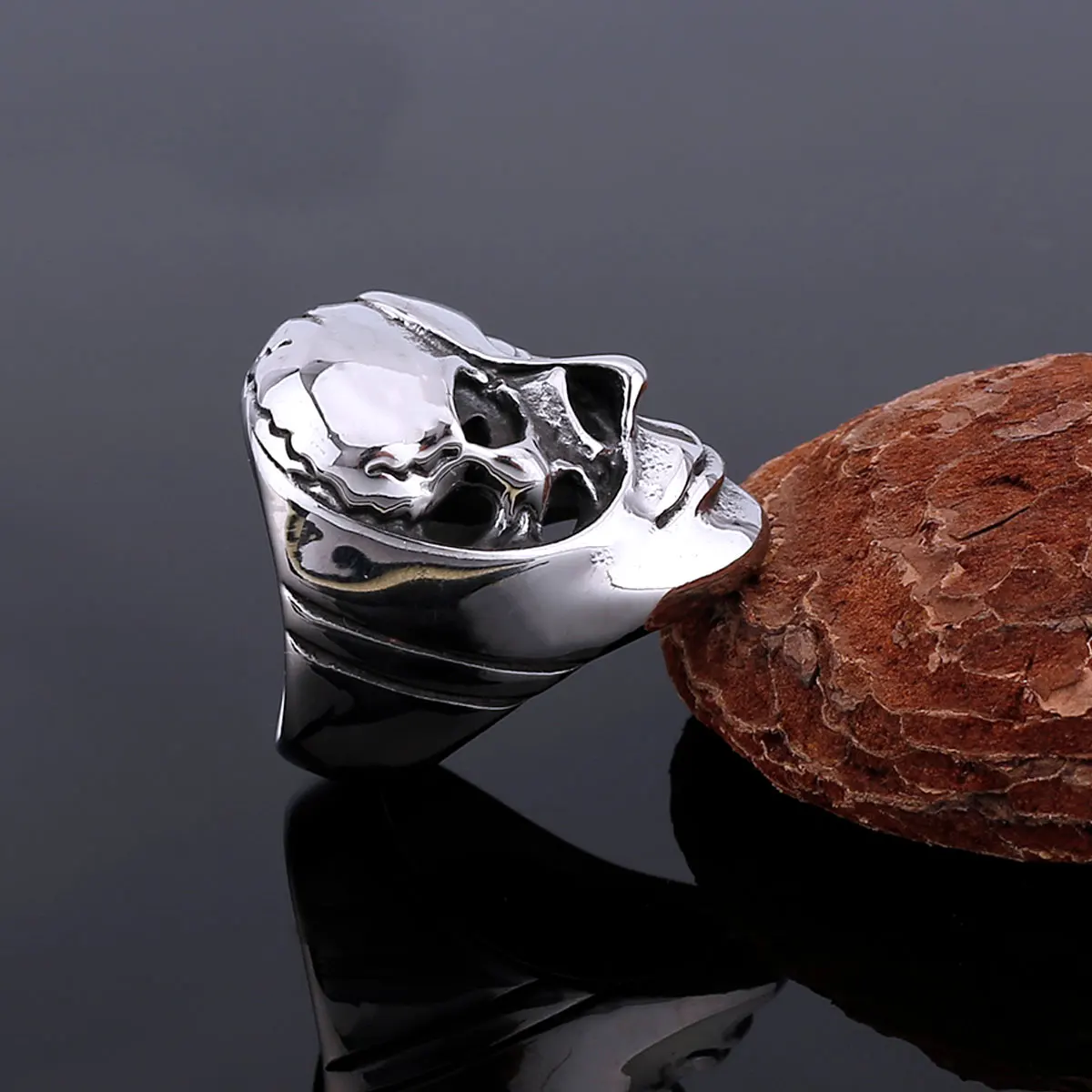 

New Odin Vintage Viking Skull Stainless Steel Ghost Head Ring Nordic Men's Amulet Teen Ring Fashion Jewelry Gift Wholesale