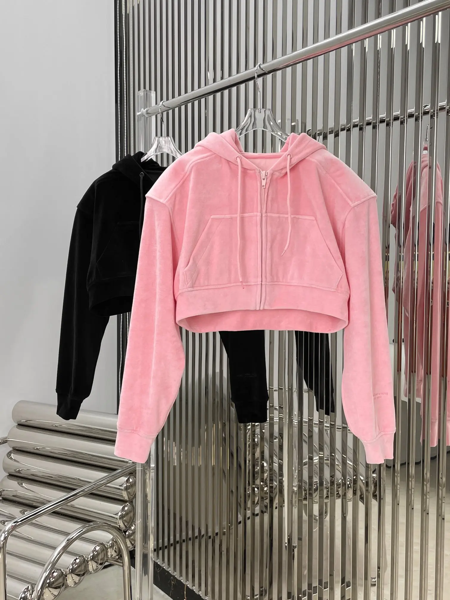 

2023 spring and summer women's clothing fashion new Velvet Wide Shoulder Zip Hooded Jacket 0526