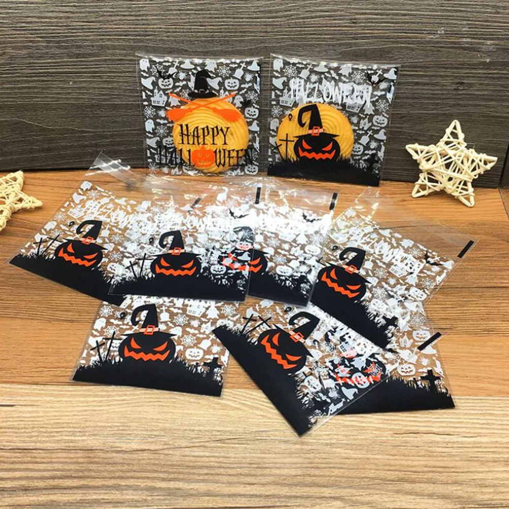 

200Pcs Transparent Cookie Bags Adorable Self-adhesive Candy Wrap