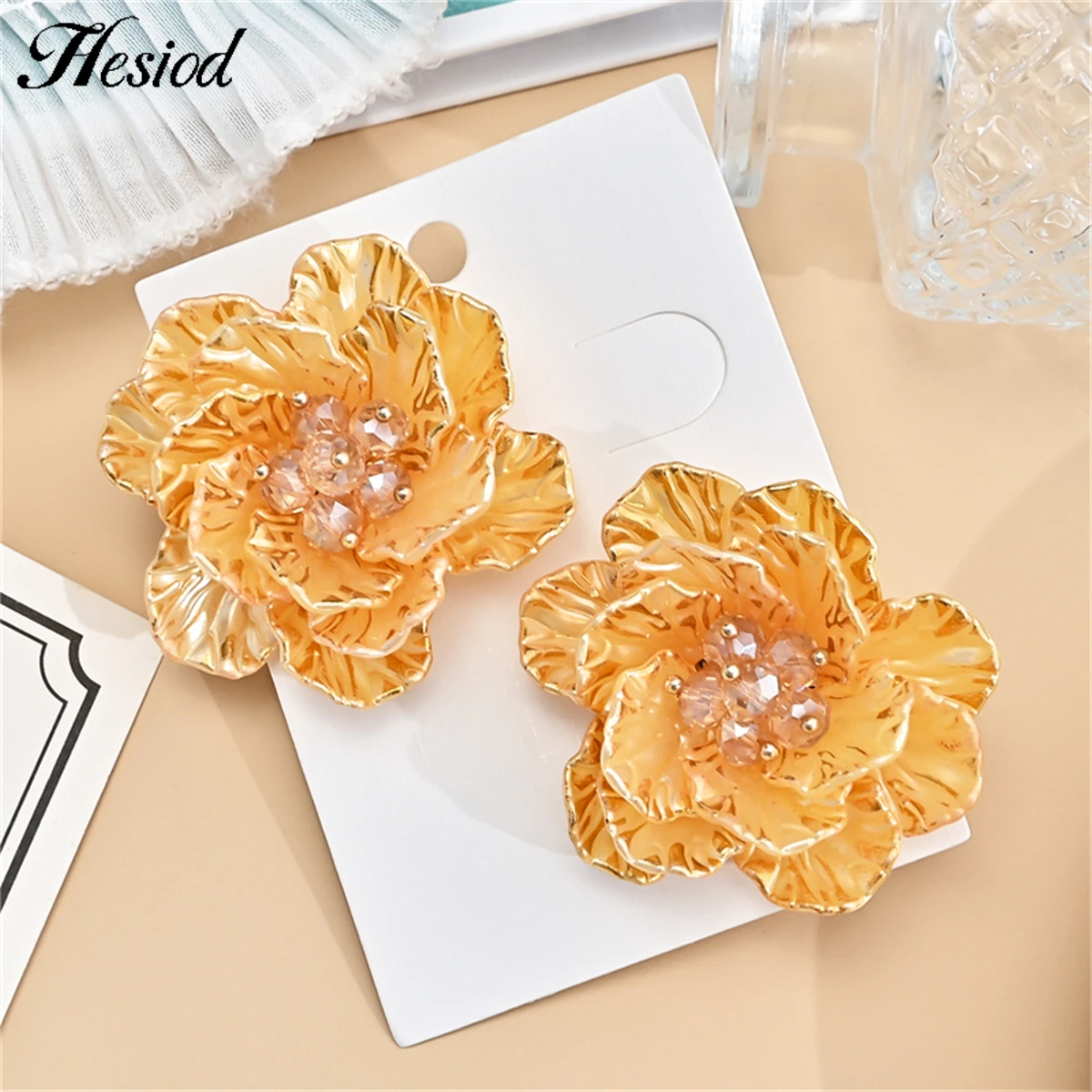 

New Trendy Lifelike Coloful Acrylic Flower Stud Earring For Women Silver Color Female Piercing Jewelry Accessories Party Gifts