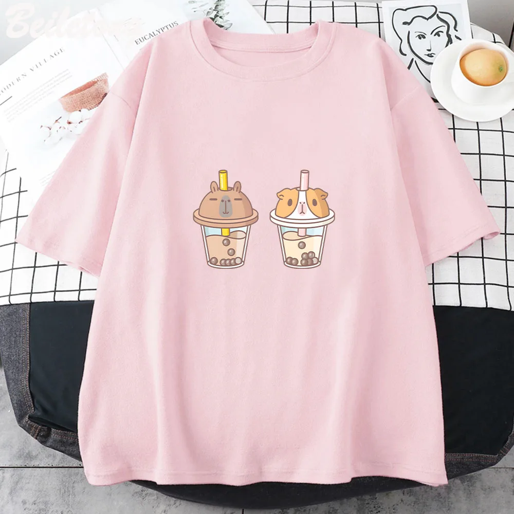 

Bubu and Moonch Print Shirts Capybara and Guinea Pig Boba Tea T Shirts Women Kawaii Aesthetic Graphic T-shirt Vintage Streetwear