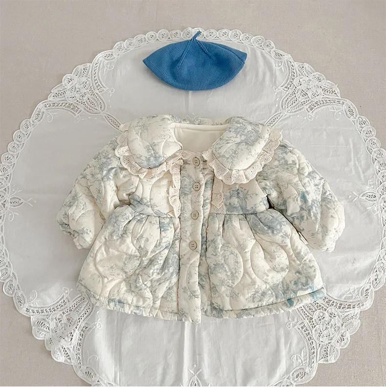 

Sweet Girl Winter Cotton Coat Lace Collar Coat Plus Velvet And Cotton Warm Coat