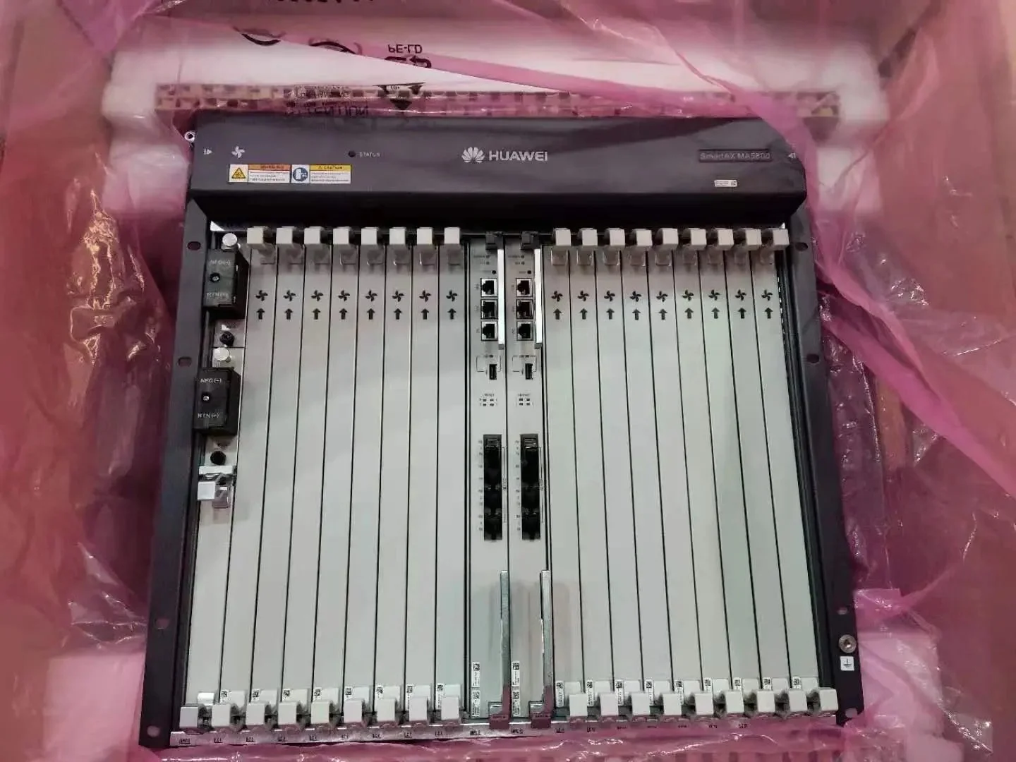 New original Huawei OLT MA5800-X17 with 2*control boards 10GE MPLA+2*power boards PILA Original Huawei OLT MA5800-X17