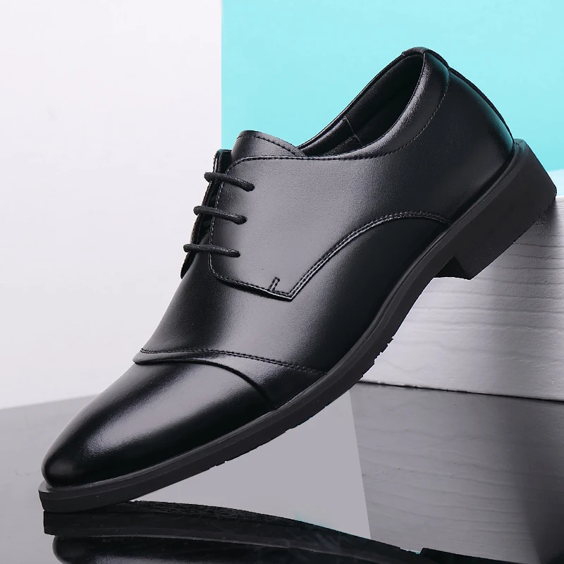 

Brogue business Shoes men Soft Leather Men Dress Shoes Rubber Mens Leather Shoes Luxury Brand Derby Shoes Wedding Shoes For Men