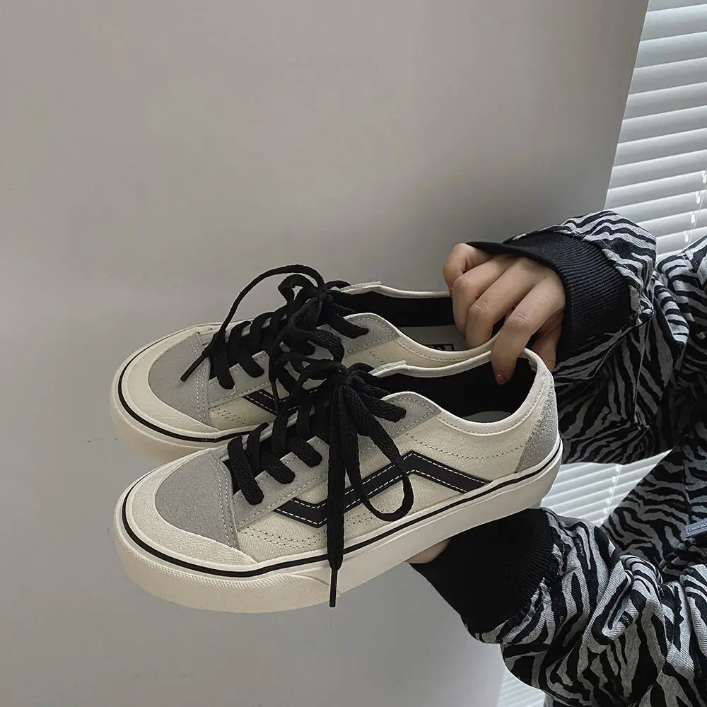Fashion Basic Sleek Vintage Patchwork Gray Shoes Woman
