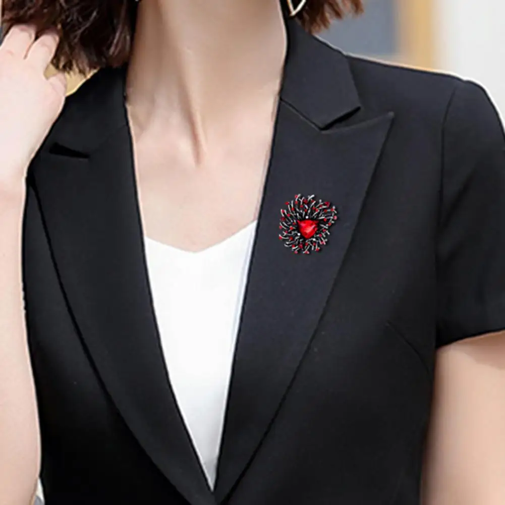 

Practical Brooch Badge Alloy Brooch Pin Wear-resistant Flower Brooch Convenient
