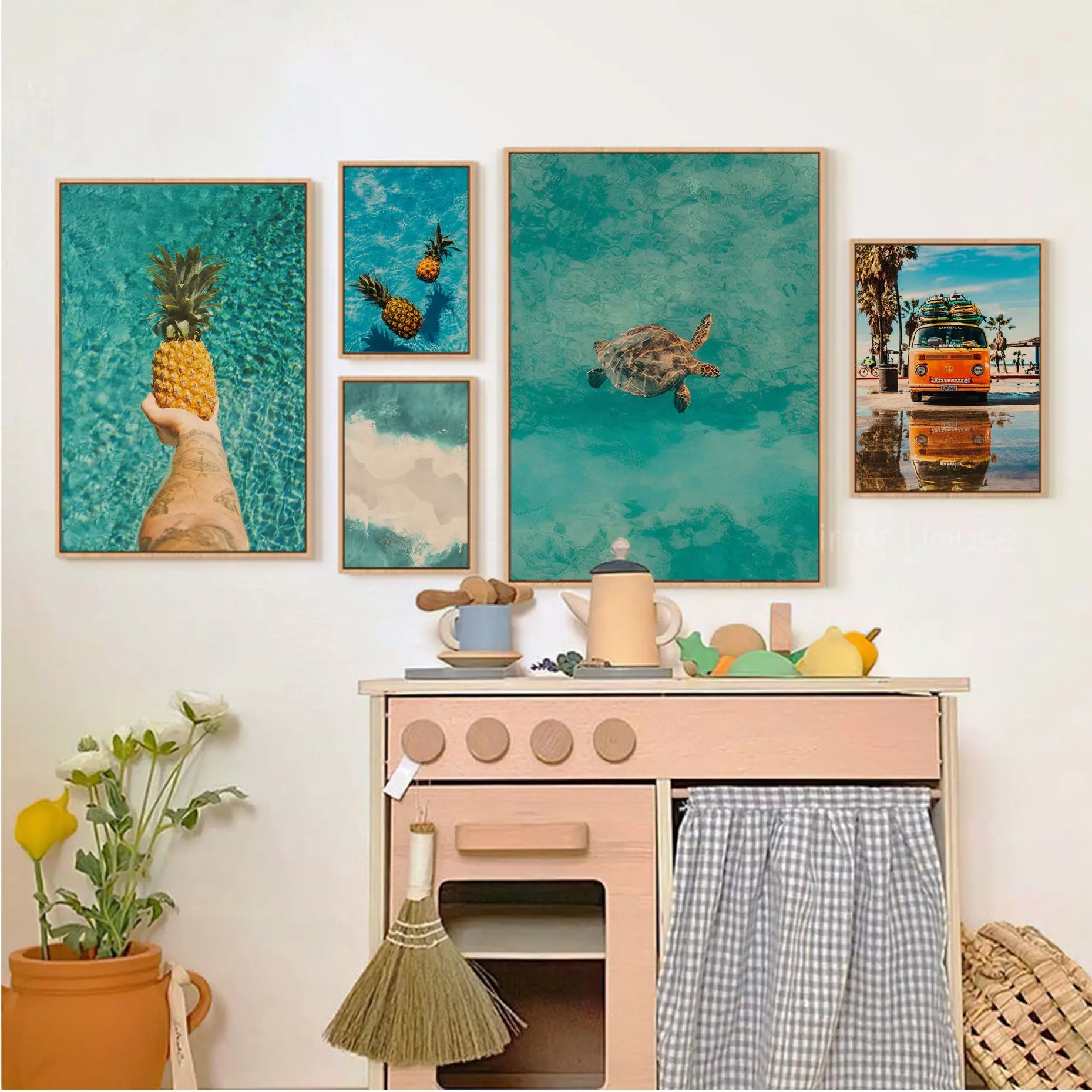 

Sea Beach Coconut Tree Ocean Pineapple Art Poster Decoracion Painting Wall Art Kraft Paper Home decor