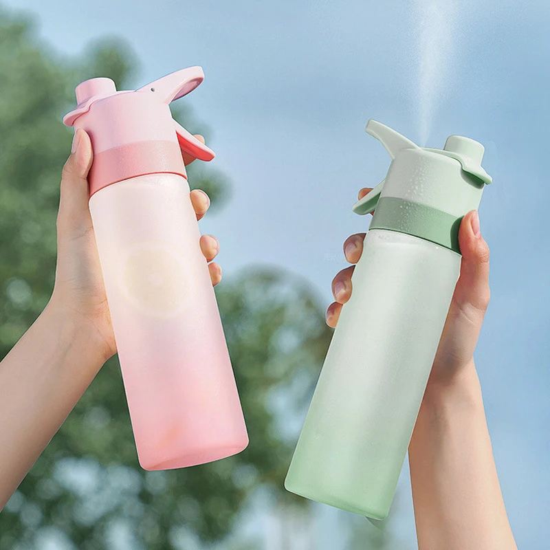 

Бутылка для воды с распылителем, 700 мл