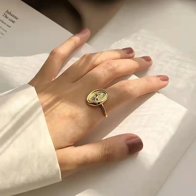

New Fashionable Titanium Steel Ring Features Simple Irregular Geometric Circular Engraved Letters for Women's Party Jewelry Gift