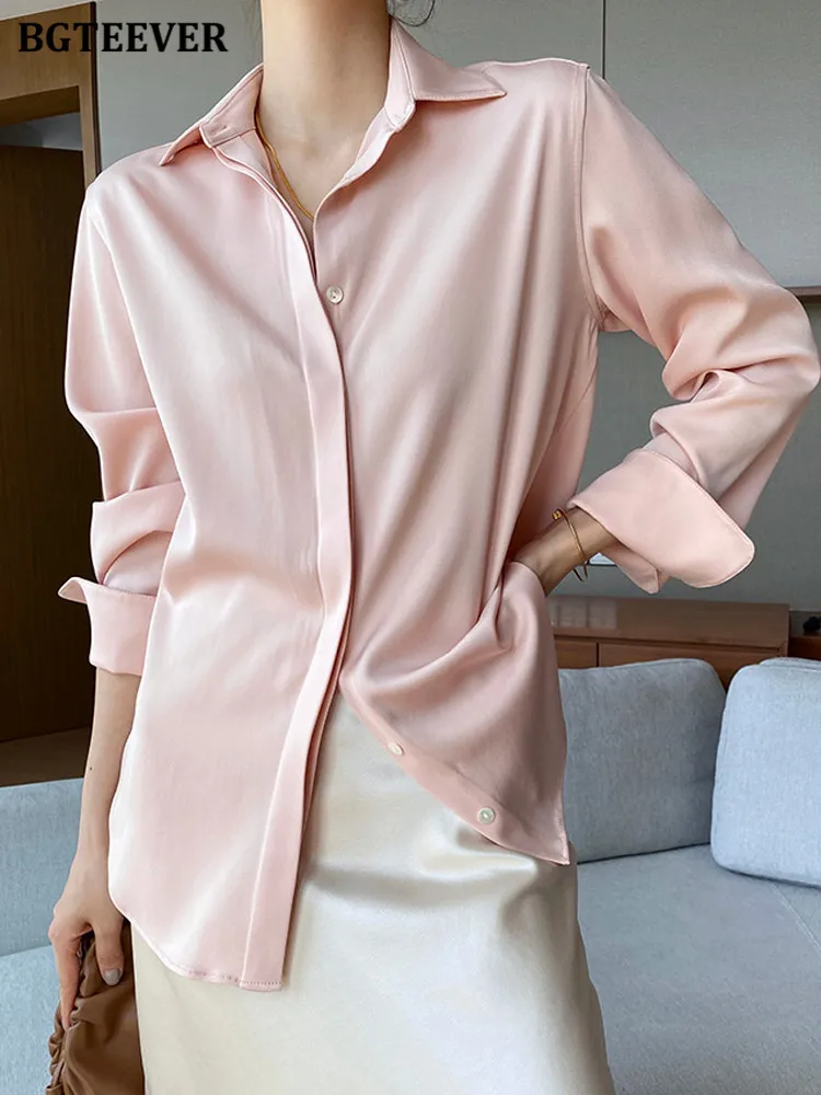 

Элегантная шикарная Женская однобортная рубашка BGTEEVER с отложным воротником 2023 Весенняя модная Свободная Женская атласная блузка с длинным...