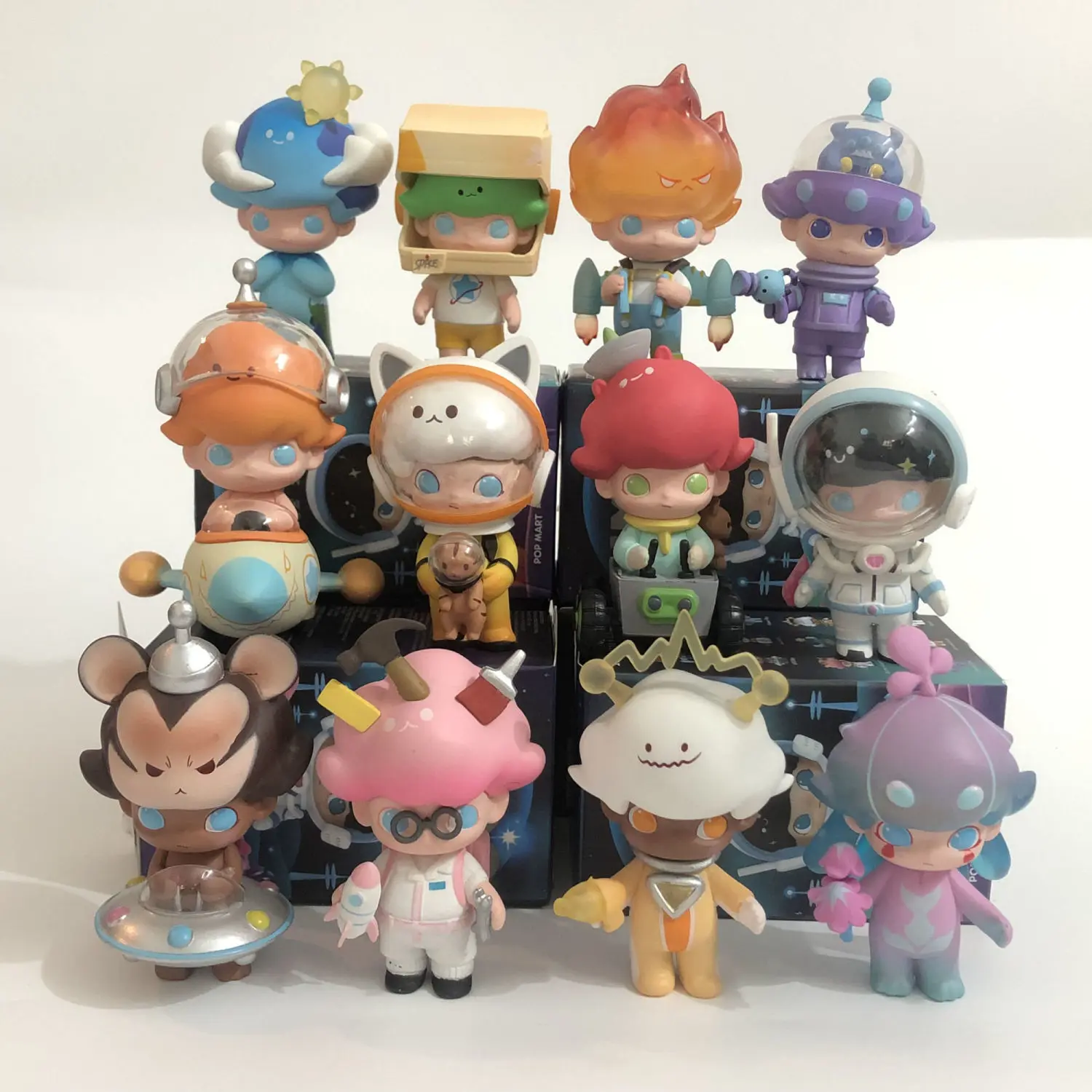 

DIMOO Space Travel Series Silicone Baby Blind Box Internet Celebrity Gift Home Table Decoration Handwork