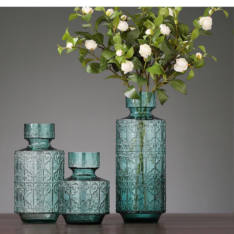 Современные минималистичные синие тисненые цветы в скандинавском и