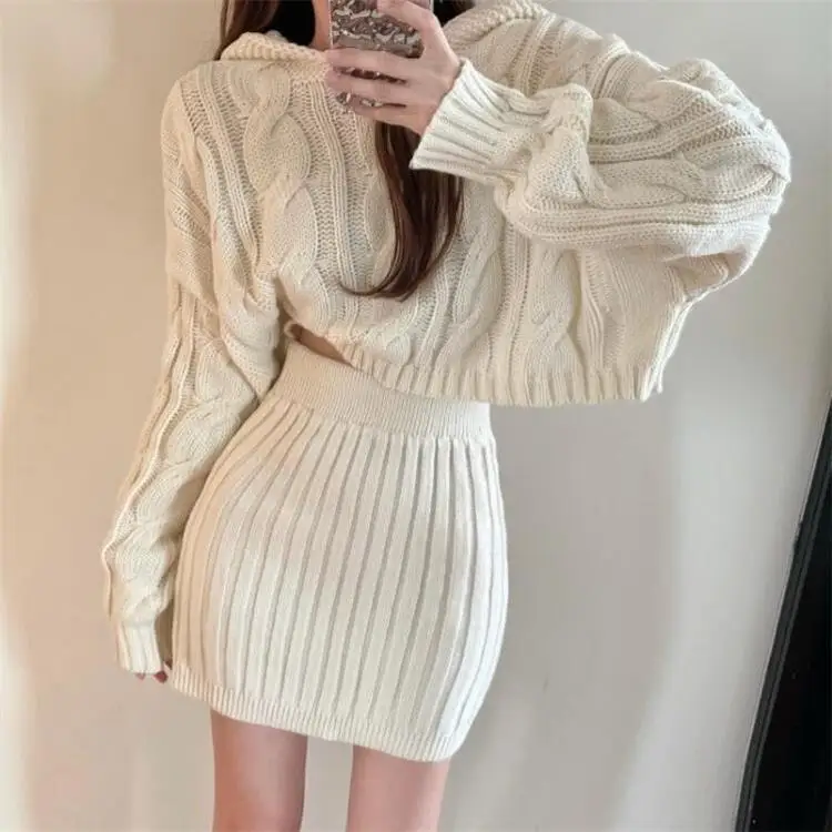 

Autumn/winter 2023 new vintage Western style hooded knit twist sweater high-waisted stretch wrap hip skirt set