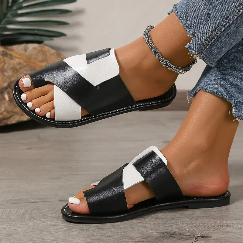 Плюс размер 2025 женские стринги тапочки уличные повседневные сандалии с круглым