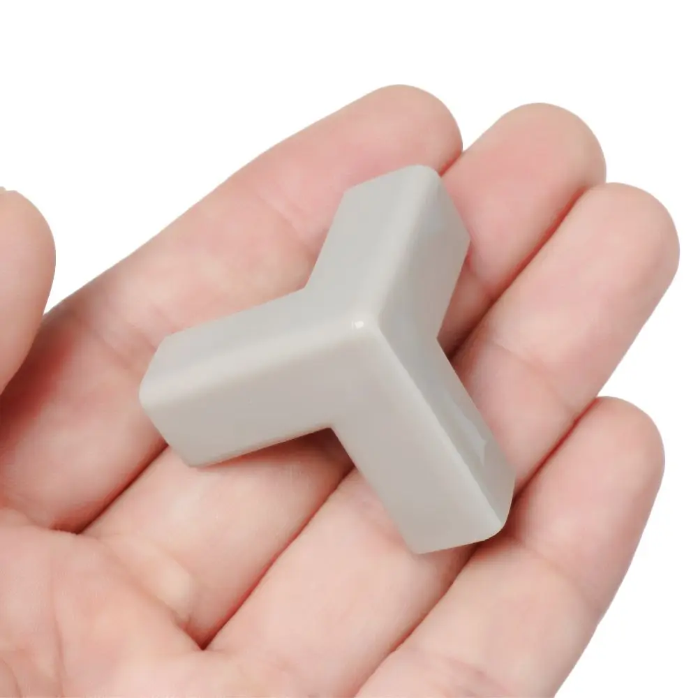 4 шт. мягкие защитные накладки на углы стола