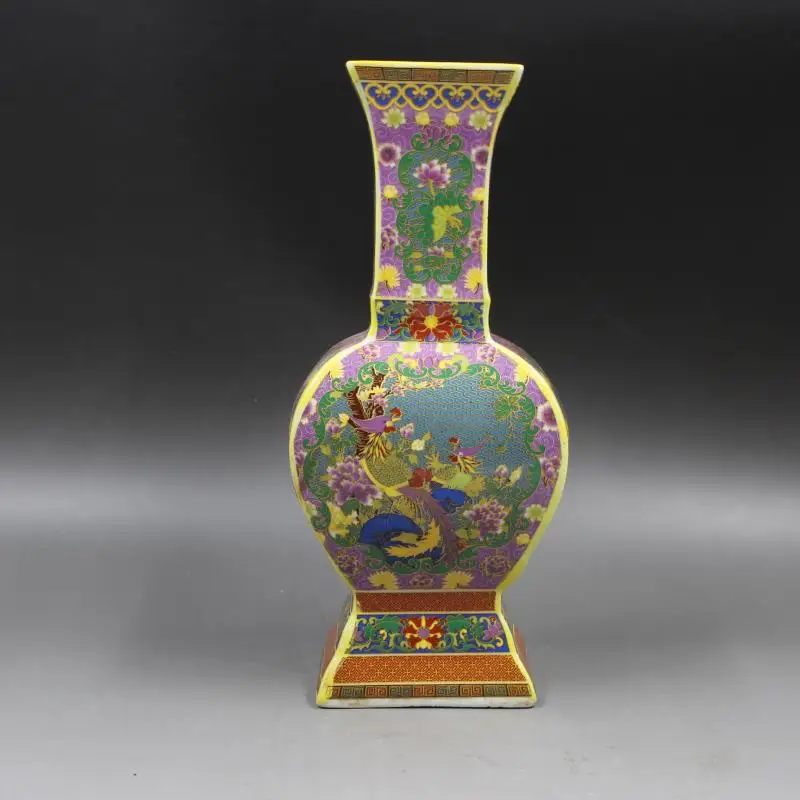 

Yong Zheng's Year Mark enamel sqare flower and bird appreciation vase antique porcelain ornaments collection